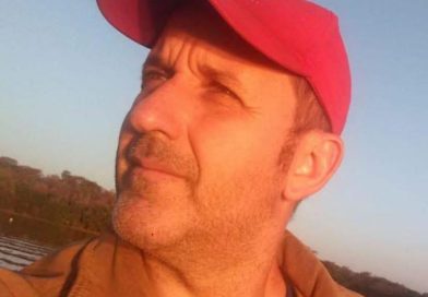 Homicídio em Santa Fe do Sul: Homem encontrado sem vida após desmaio em veículo.