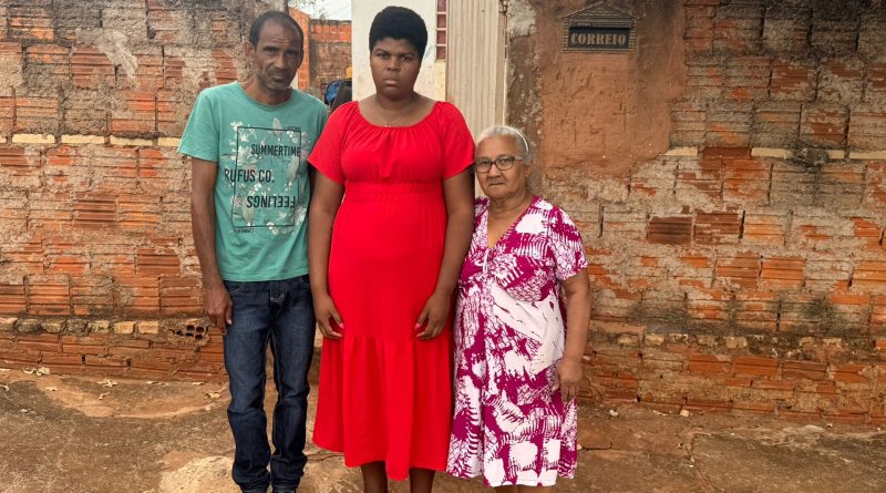 Comoção em Santa Fé do Sul: Retirada de Menina de 12 Anos de Família com Deficiências Gera Indignação Popular.
