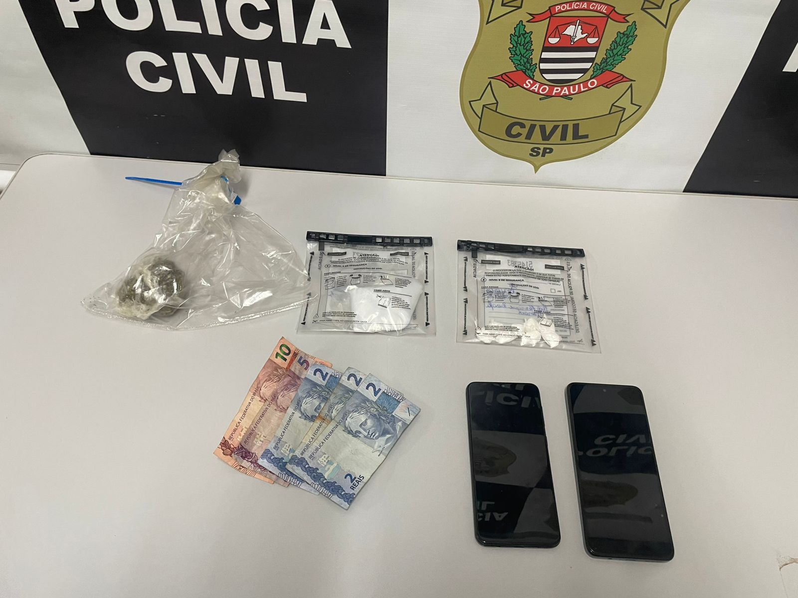 A Operação “Santa Claus” foi deflagrada na manhã de hoje (4 de dezembro de 2025) em Urânia, interior de São Paulo, com o objetivo principal de combater o tráfico de drogas.