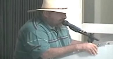 A população de Palmeira do Oeste, SP, está demonstrando descontentamento com a administração do atual prefeito Valdir semensati, ex-presidente da Câmara Municipal.