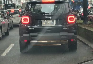 Jipe com placa oficial e suposta ligação com Secretaria de Saúde de Santa Fé do Sul é visto em São Paulo